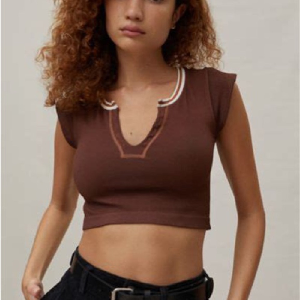 URBAN Out From Under “Go for gold” brown seamless top